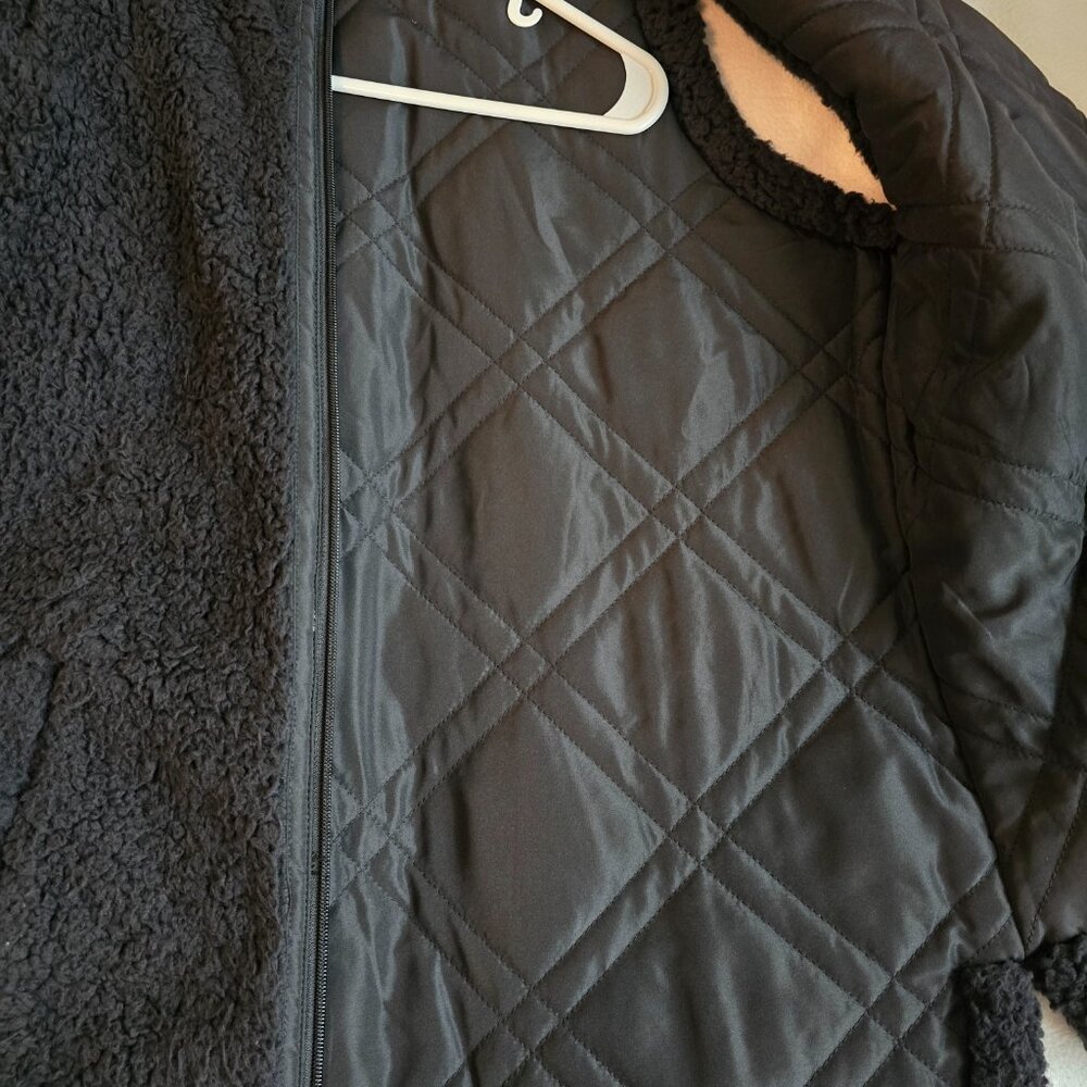 d&co reversible vest - Picture 6 of 8